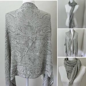 Neiman Marcus Gray Paisley Scarf